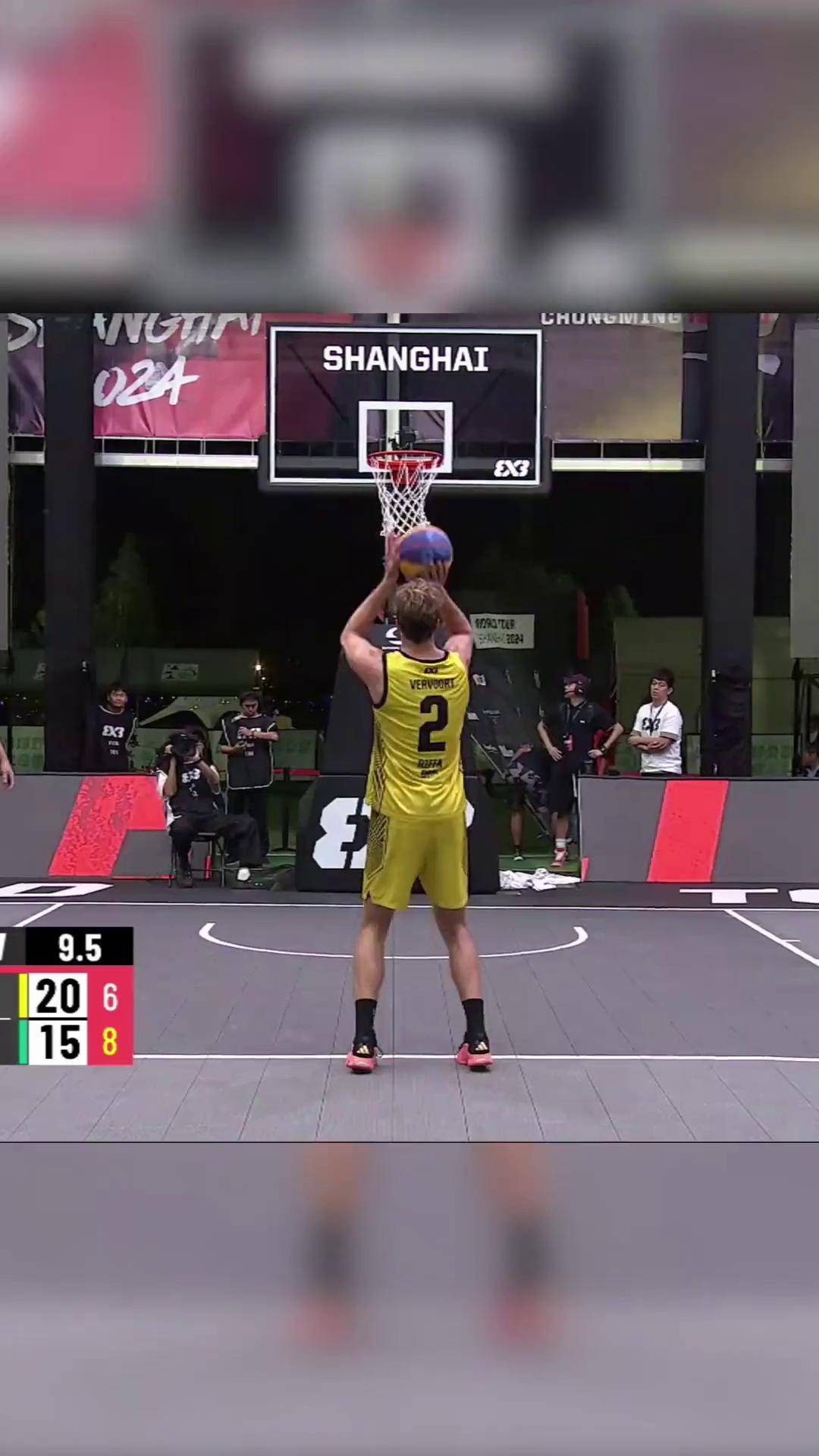 FIBA分享三篮世界杯过人精彩瞬间：谁来都是背景板的简单介绍