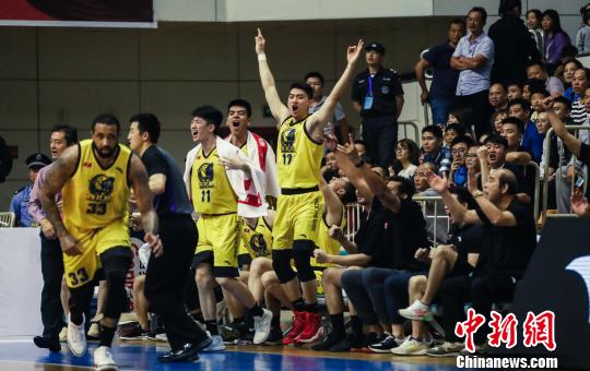 华体会登入-陕西队实力无敌，横扫夺取胜利！
